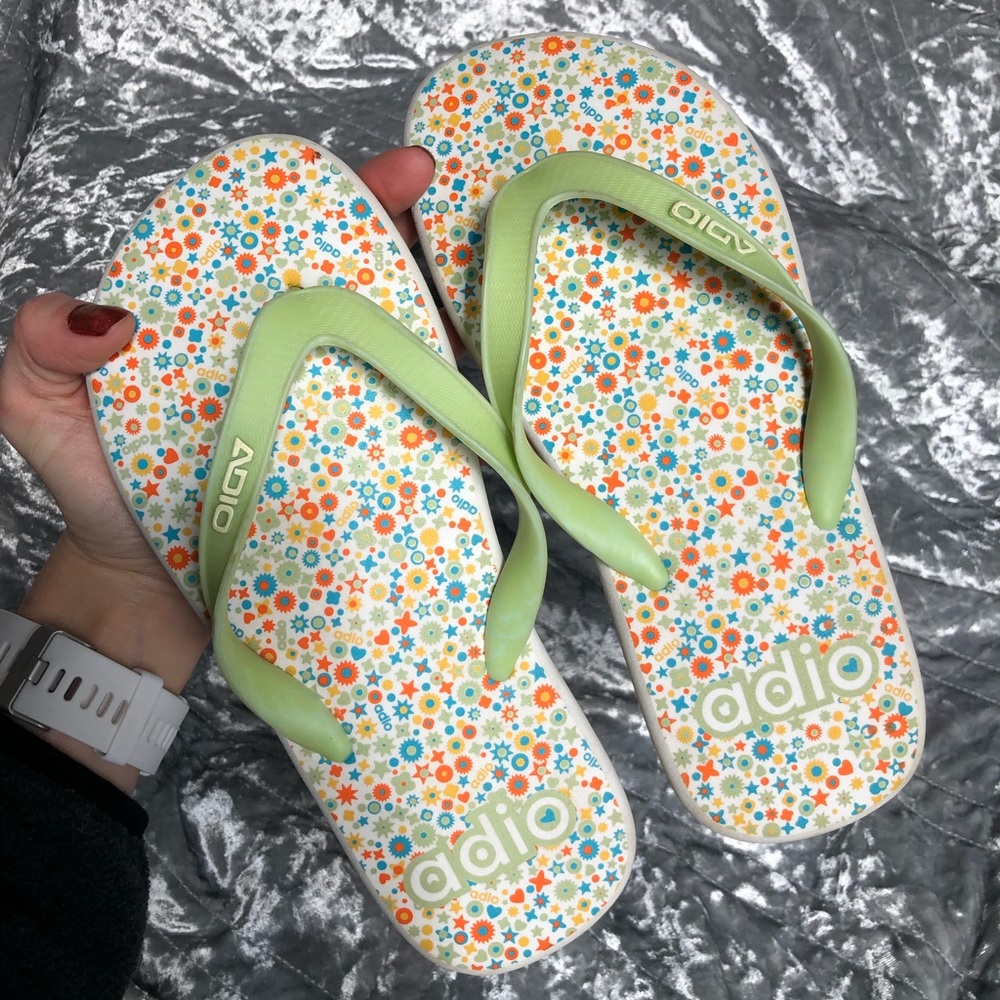 Vintage Adio flip flops—NWOT
